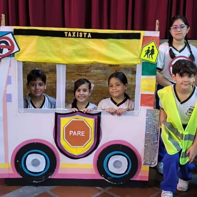 Actividad de educación vial de la comunidad escolar